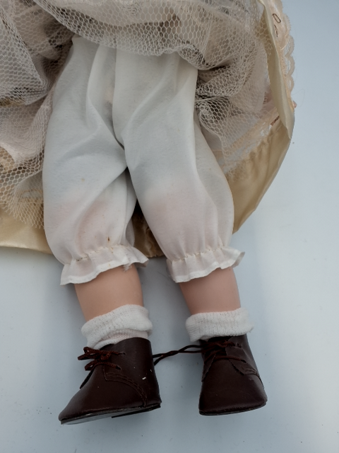 Pyntedukke i gammel stil